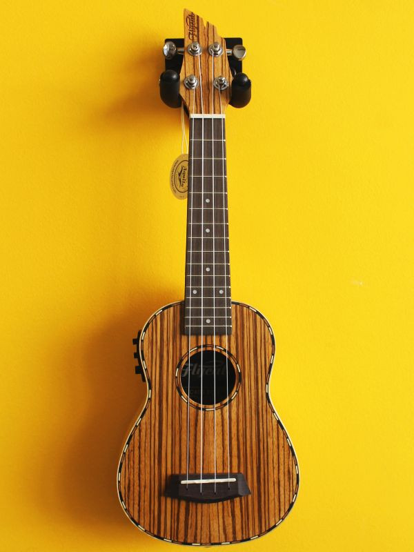 Flycat C40S EQ Electroacoustic Soprano Ukulele